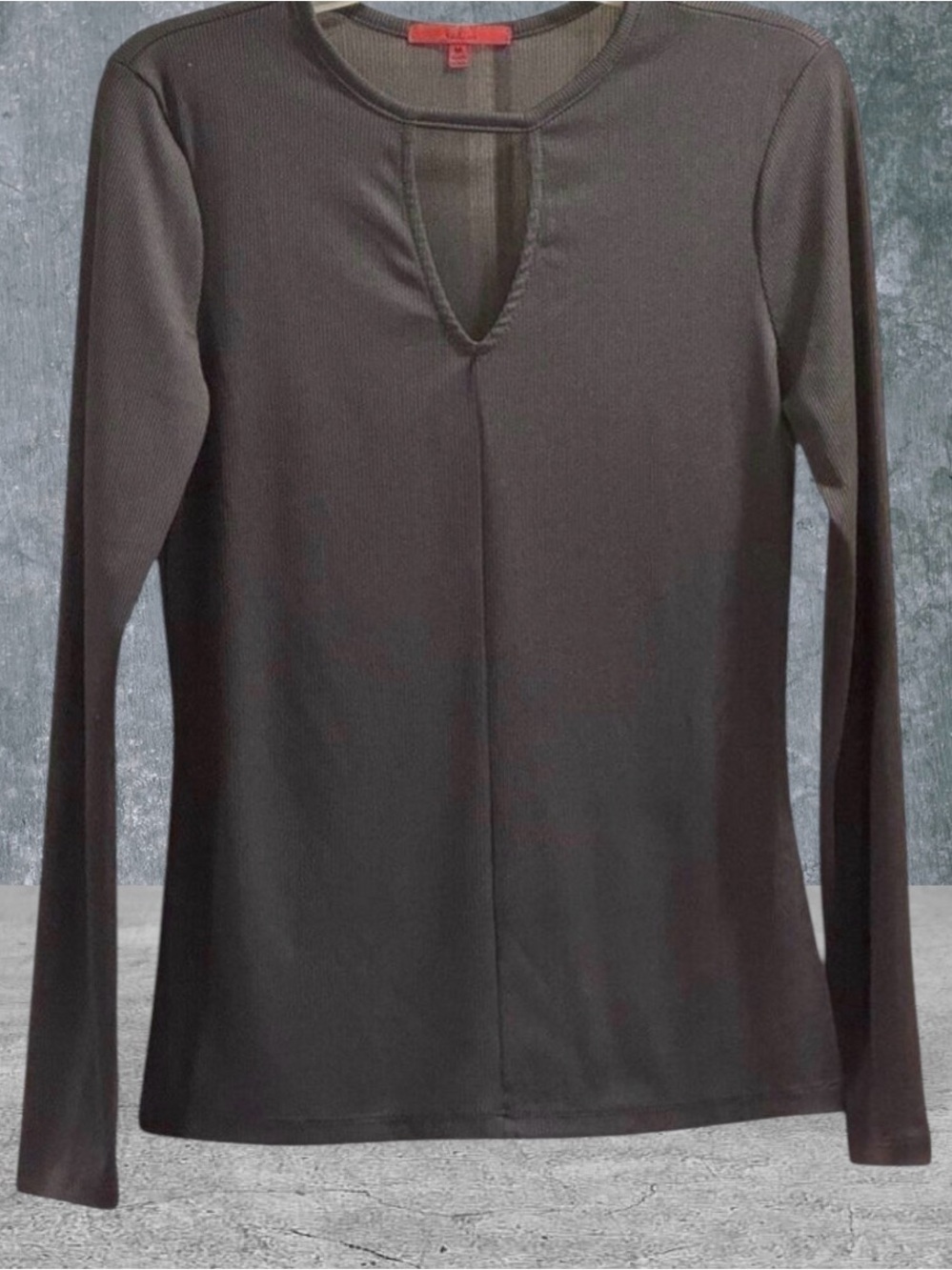 BKE Red Label Women’s Cutout Light Layering Top Size Small